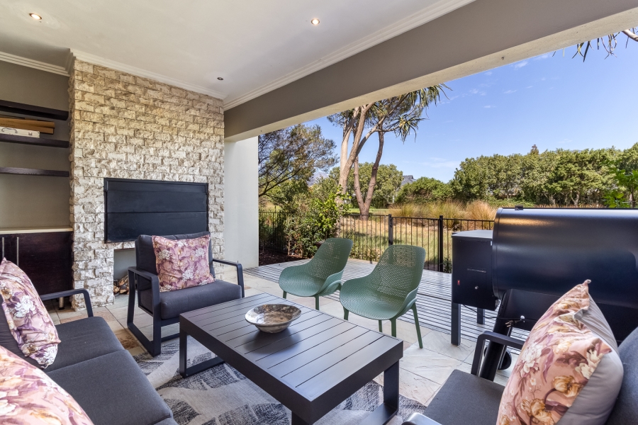 4 Bedroom Property for Sale in Pearl Valley at Val de Vie Western Cape